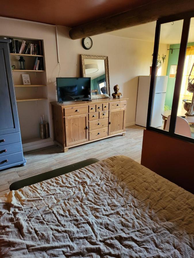 Studio Luciole Tarascon Luaran gambar